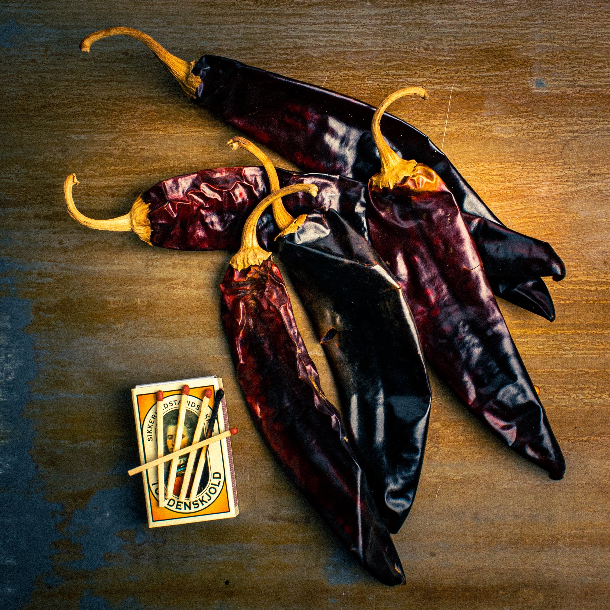 Guajillo – hela och torkade