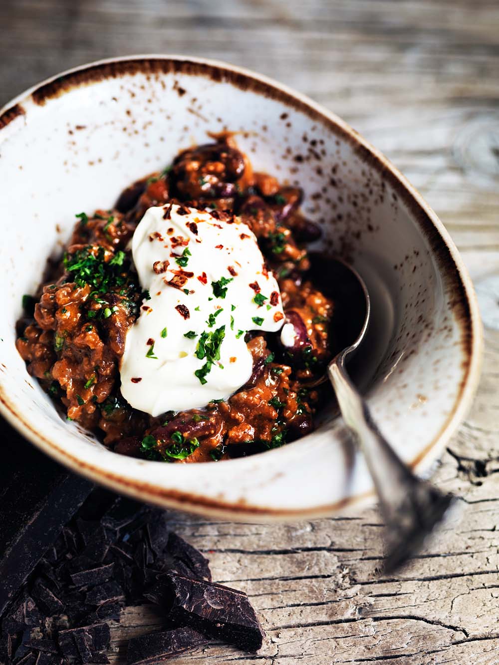 CHILI CON CARNE MED CHOCOLATE BHUT OG MØRK CHOKOLADE